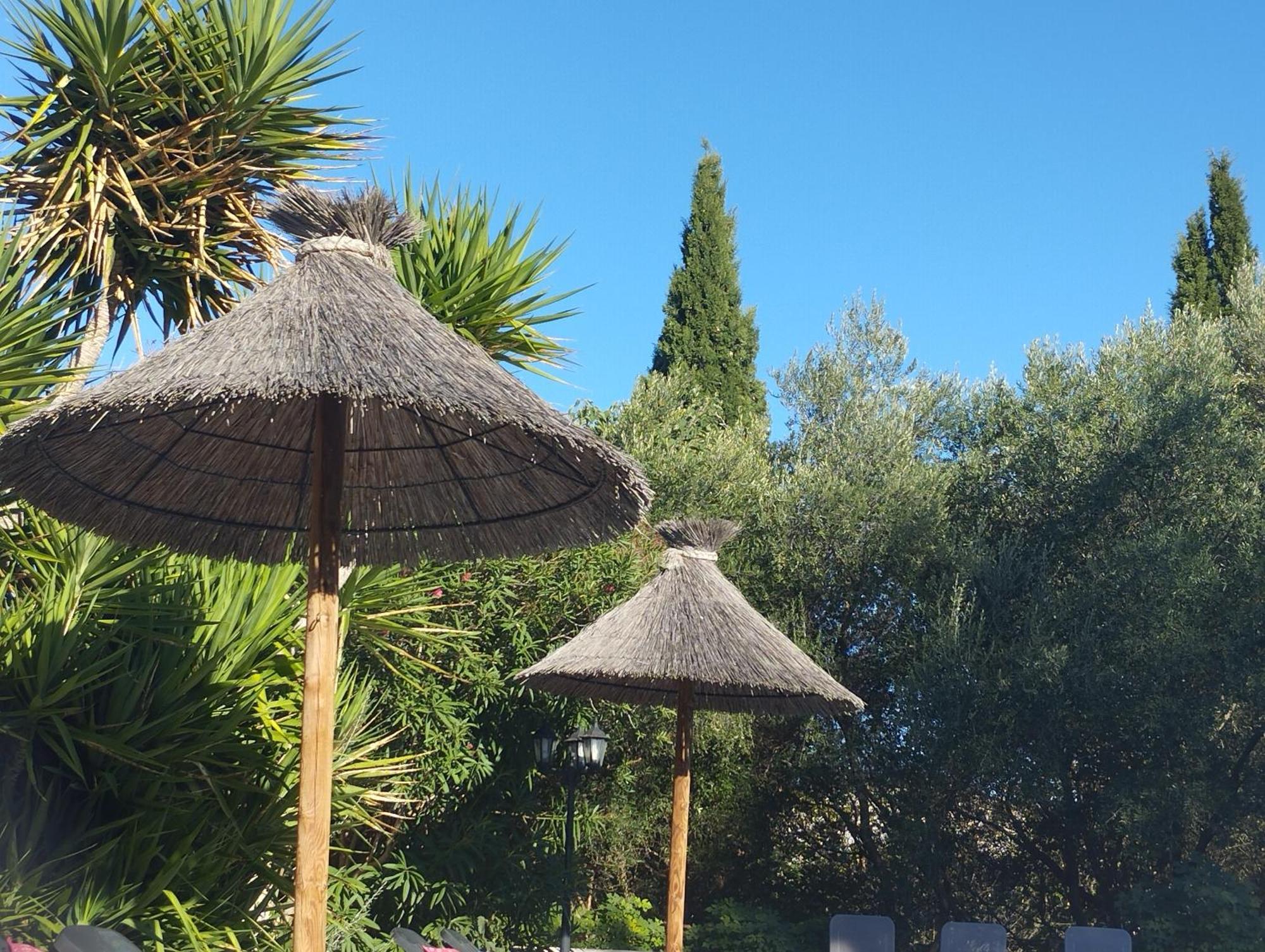 Logis Hotel Restaurant L'Esquielle Saint-Géniès-de-Malgoirès Kültér fotó
