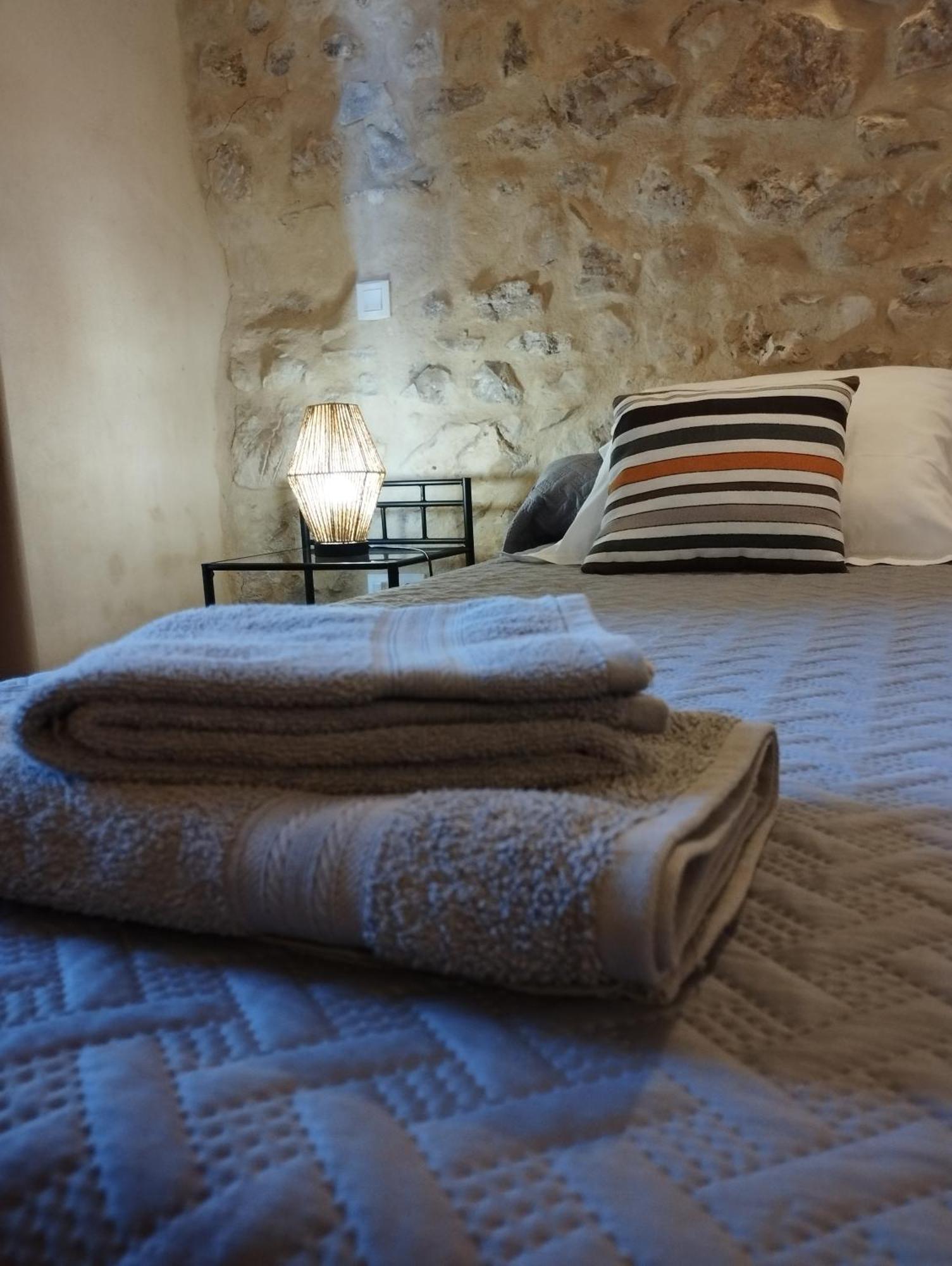 Logis Hotel Restaurant L'Esquielle Saint-Géniès-de-Malgoirès Kültér fotó